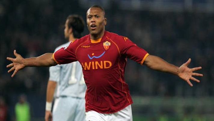 Sempre derby a Roma: i giallorossi ricordano Julio Baptista, i laziali rivogliono i loro 11 titolari…