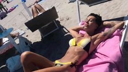 Claudia Nainggolan, relax al sole: “Finalmente una giornata in spiaggia dopo un anno”